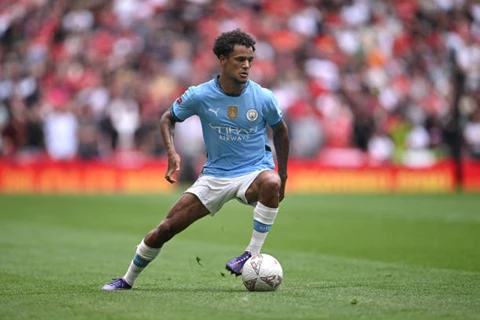 جوارديولا يترقب.. تقارير تكشف موعد عودة أوسكار بوب إلى مانشستر سيتي